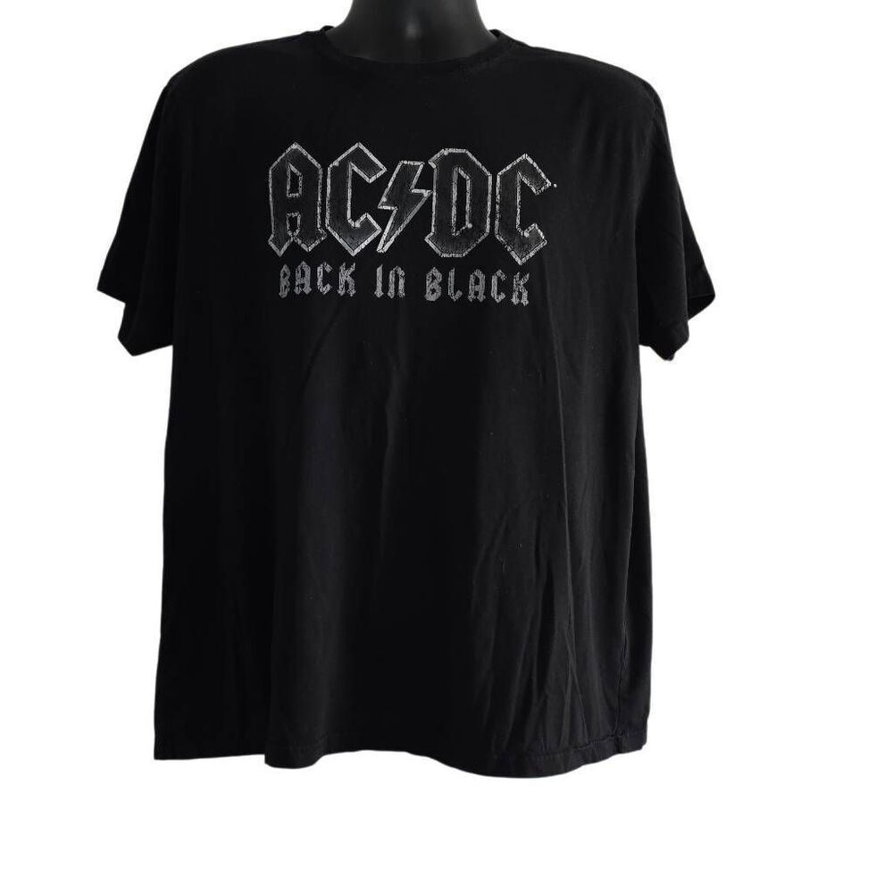 AC/DC Men's Size XL Black White Back in Black T-shirt